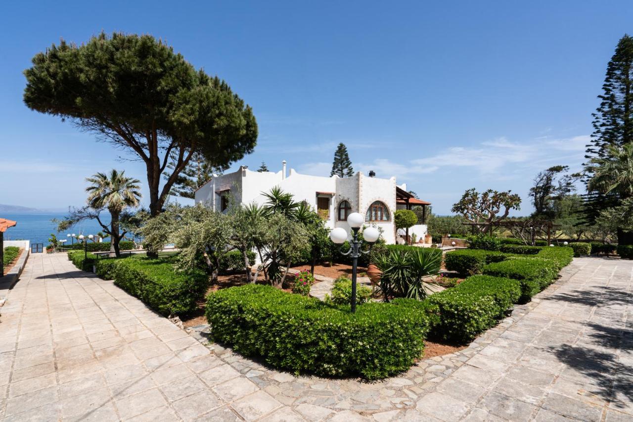 Beachfront Family Villa Katerina With Private Pool, Playground, Bbq & Amazing Sea Views! Petres  Exterior foto