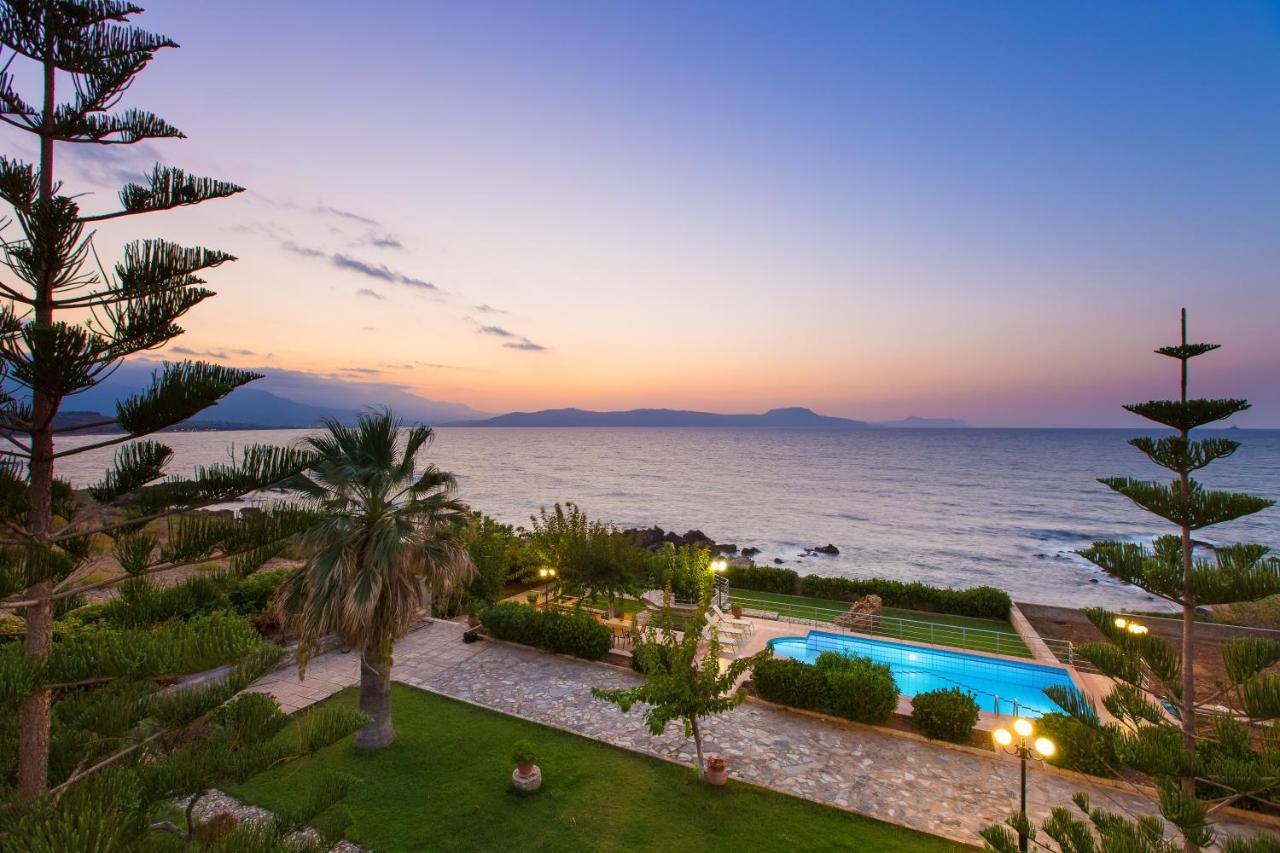 Beachfront Family Villa Katerina With Private Pool, Playground, Bbq & Amazing Sea Views! Petres  Exterior foto