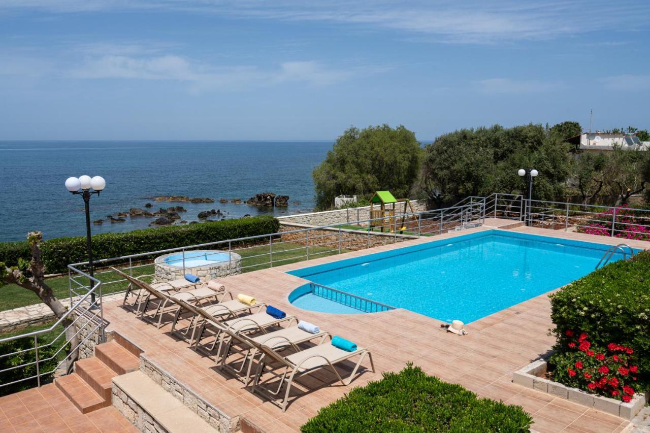 Beachfront Family Villa Katerina With Private Pool, Playground, Bbq & Amazing Sea Views! Petres  Exterior foto